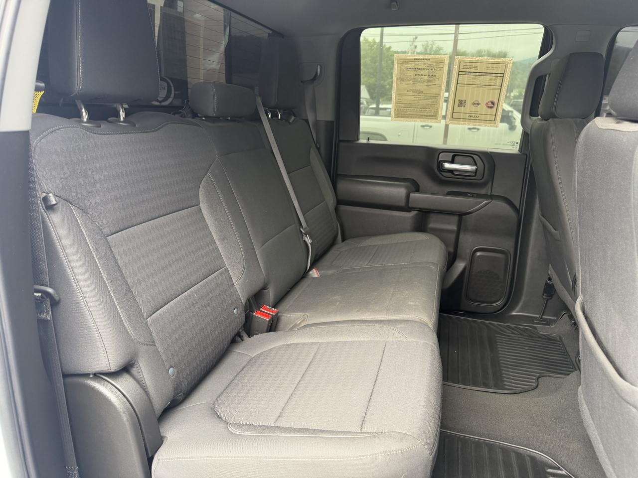 Chevrolet Silverado 2500HD 4WD Crew Cab 159" Custom 2022