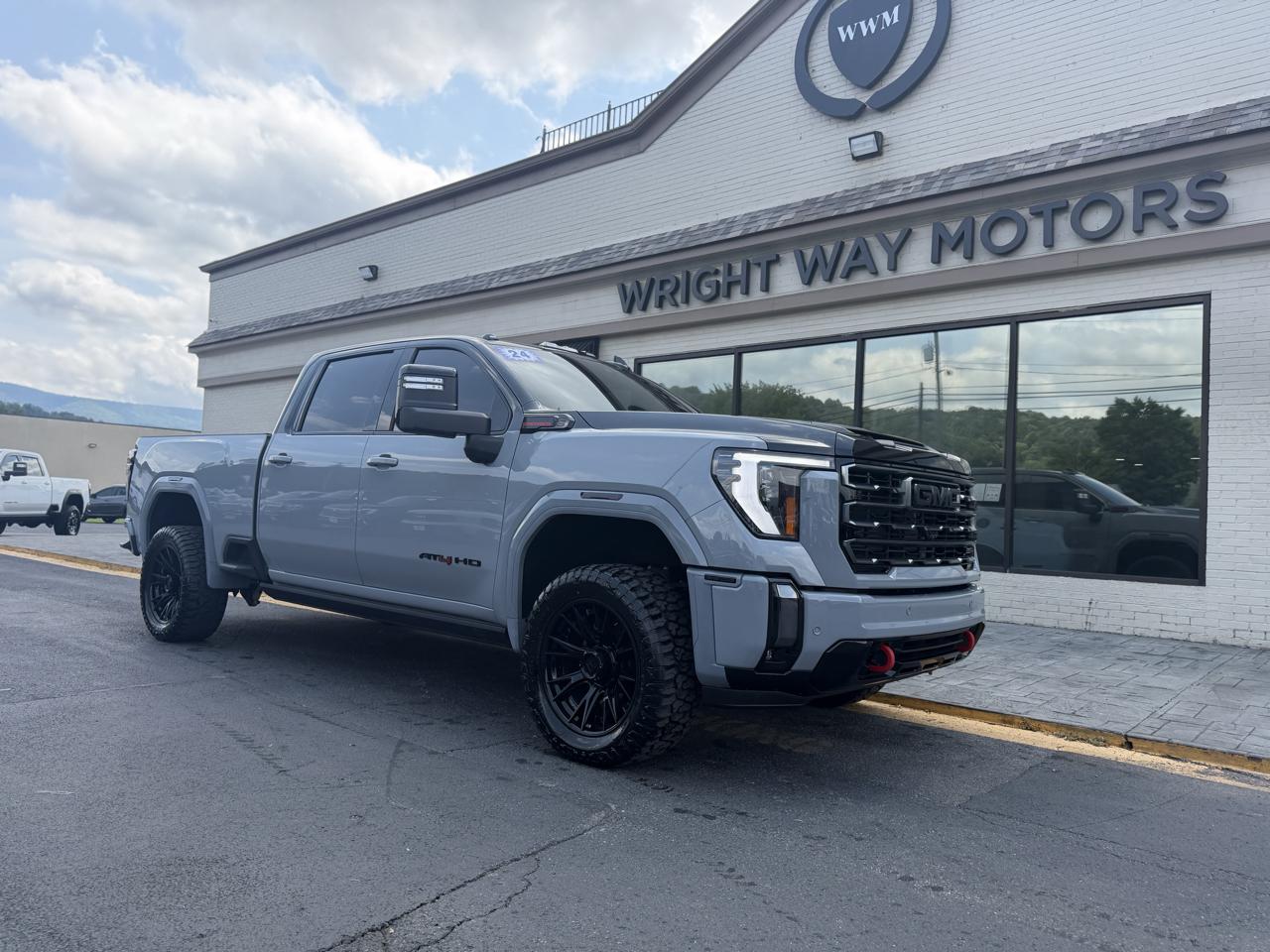 2024 GMC Sierra 2500HD 4WD CREW CAB 159" AT4