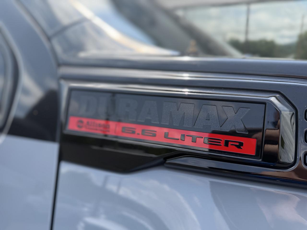 GMC Sierra 2500HD 4WD Crew Cab 159" AT4 2024