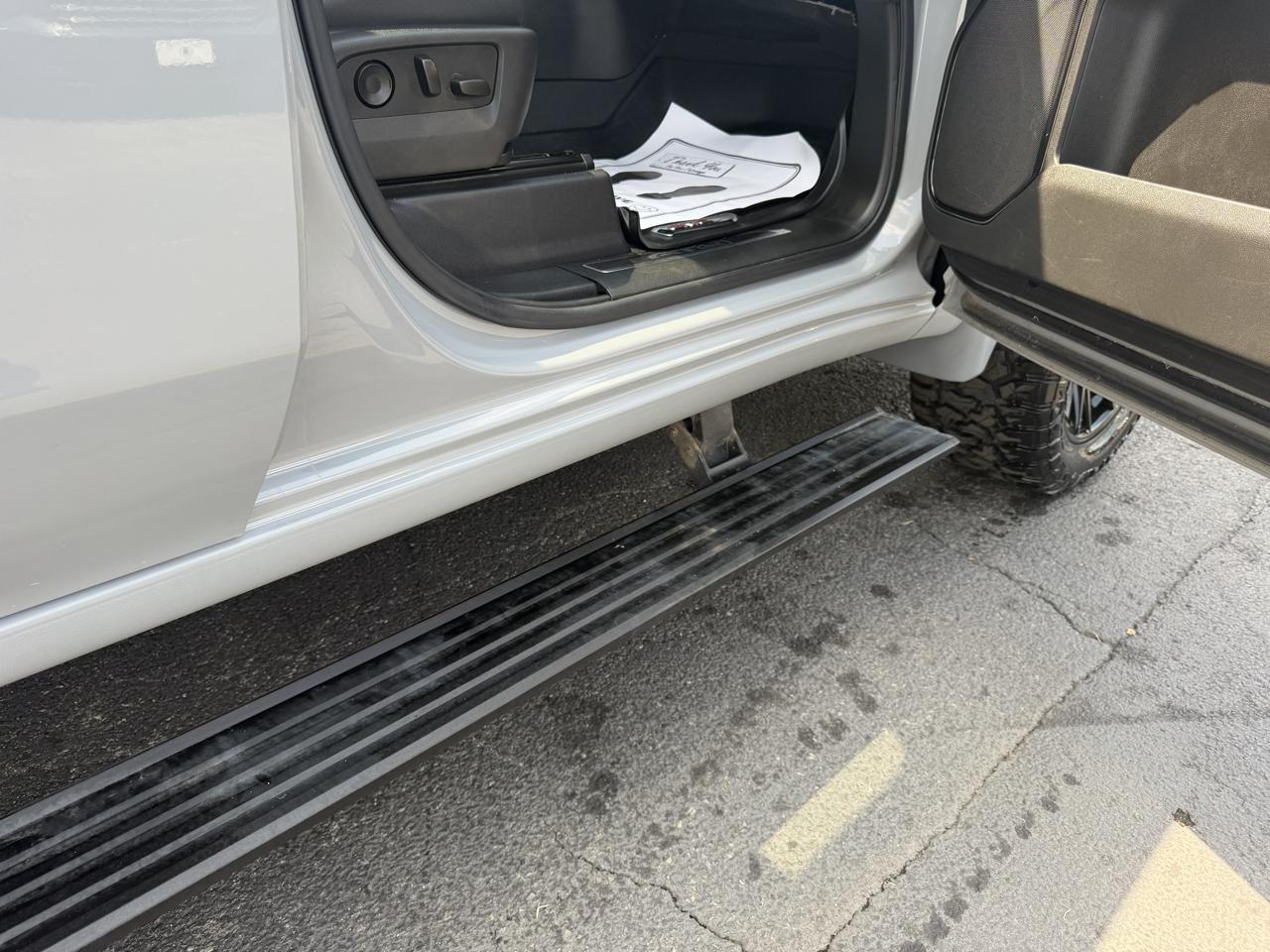 GMC Sierra 2500HD 4WD Crew Cab 159" AT4 2024
