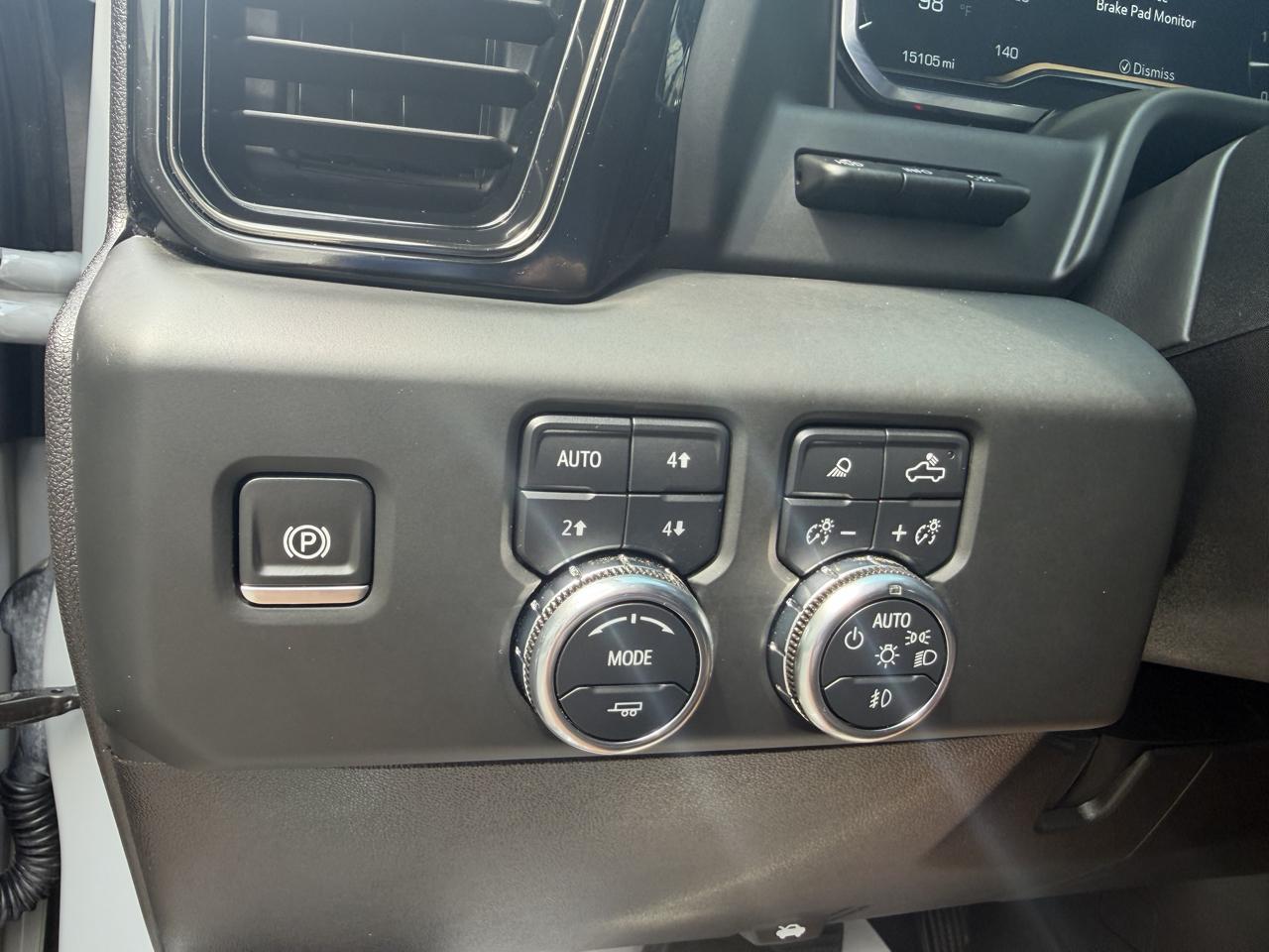 GMC Sierra 2500HD 4WD Crew Cab 159" AT4 2024
