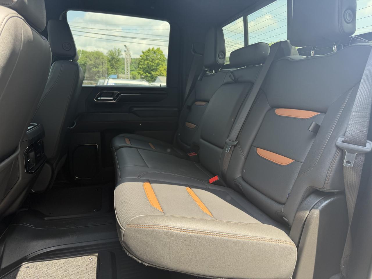 GMC Sierra 2500HD 4WD Crew Cab 159" AT4 2024