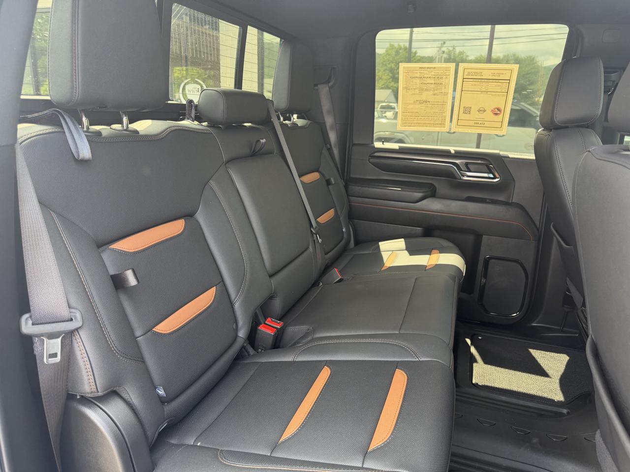 GMC Sierra 2500HD 4WD Crew Cab 159" AT4 2024