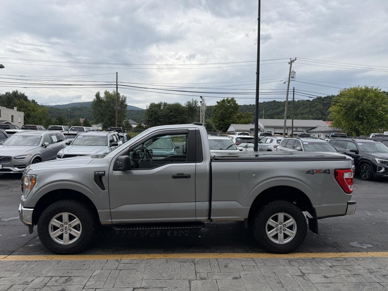 Ford F-150 XL 2021