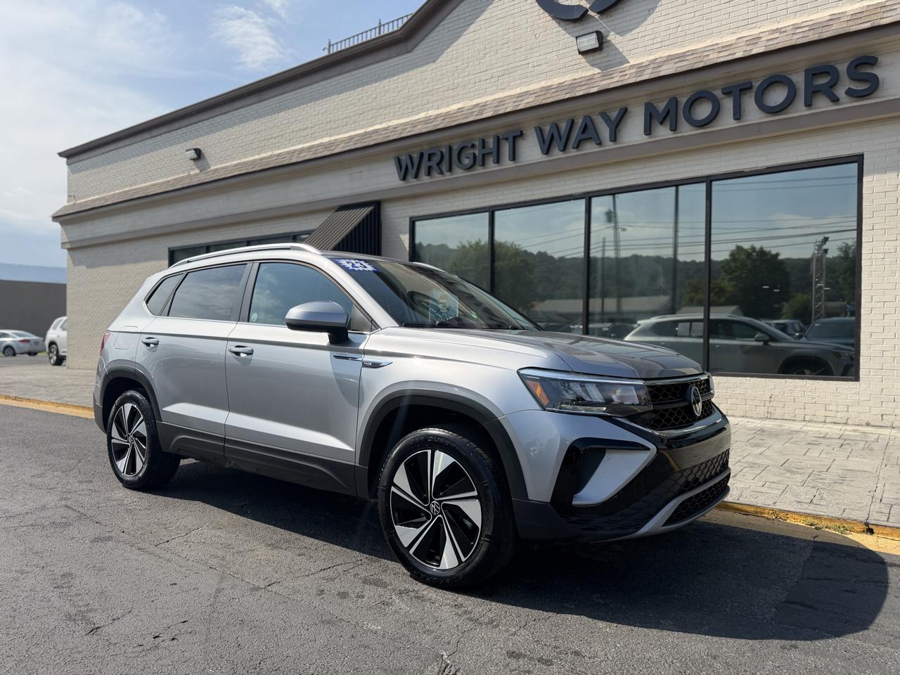 2023 Volkswagen Taos SE 4MOTION