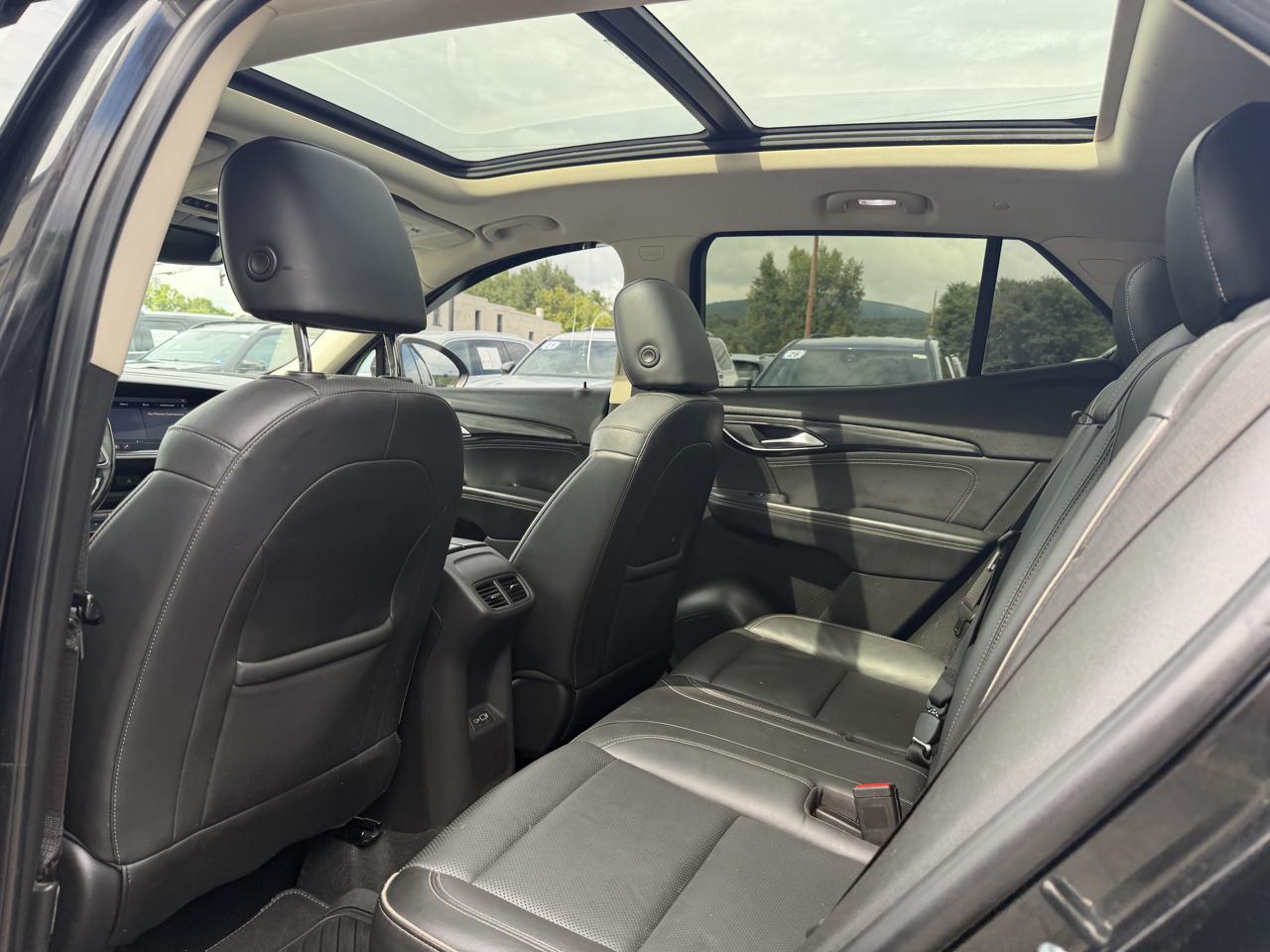 Buick Envision AWD 4dr Essence 2021