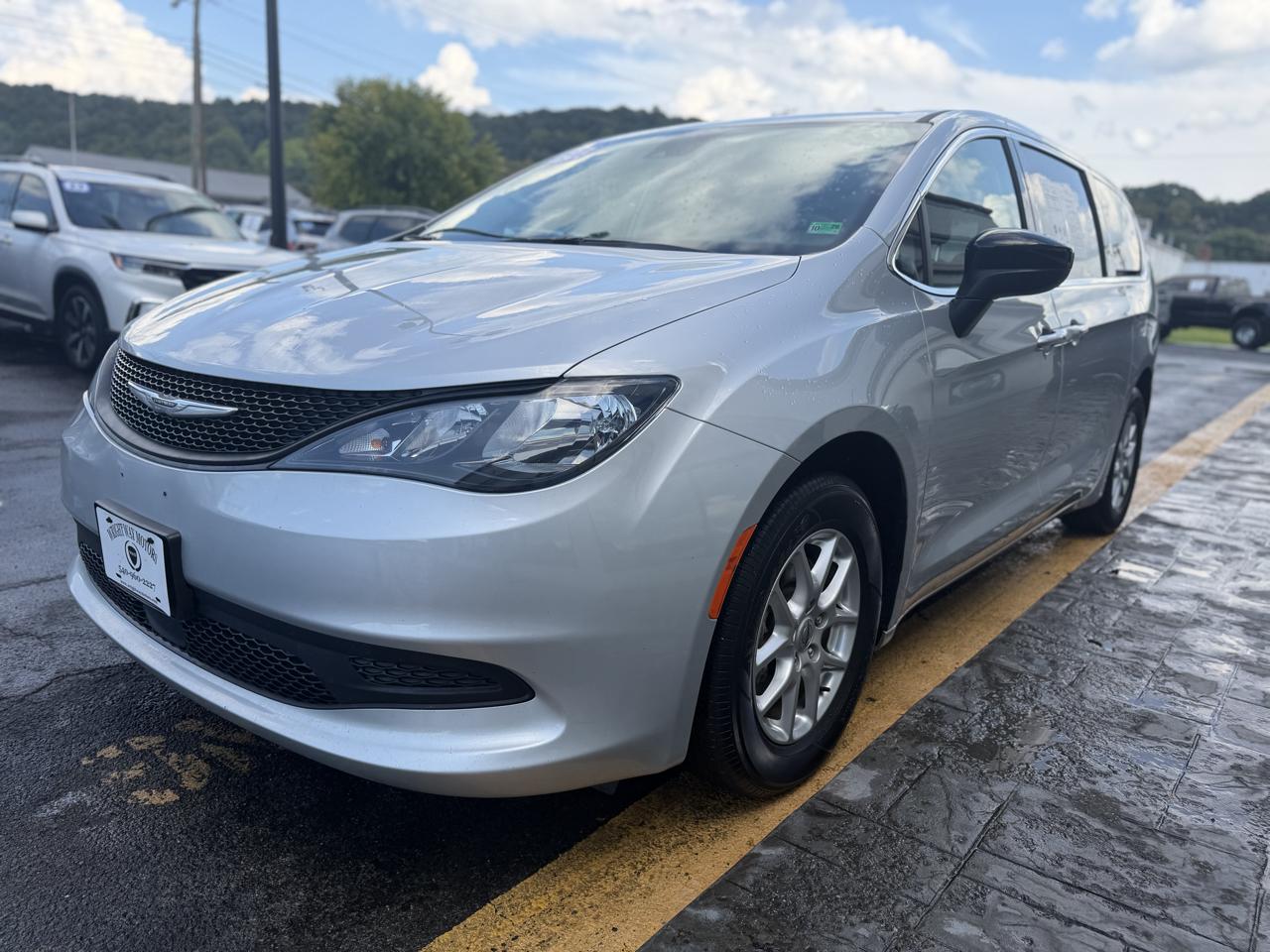 Chrysler Voyager LX FWD 2024