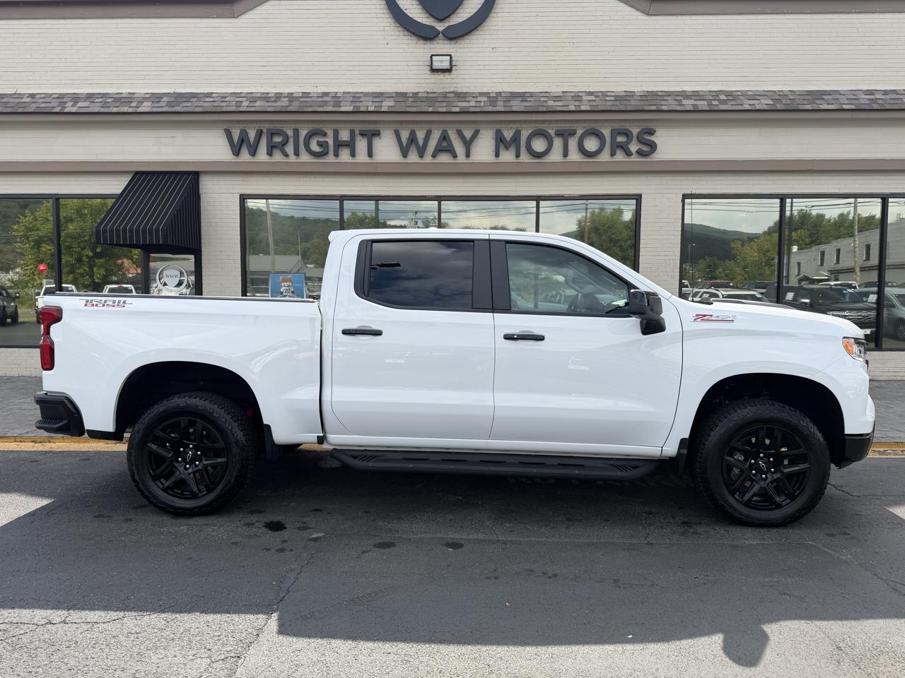 Chevrolet Silverado 1500  2025