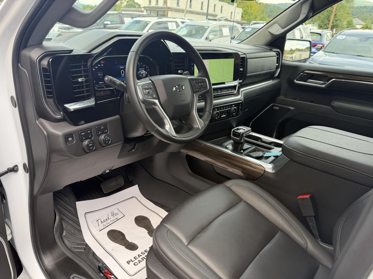 Chevrolet Silverado 1500  2025