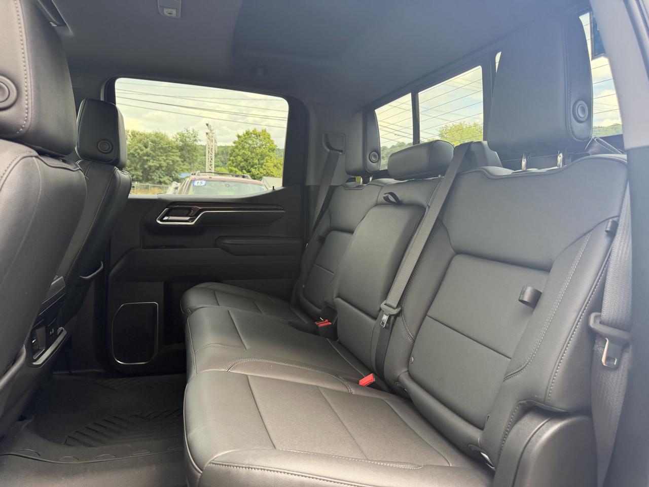 Chevrolet Silverado 1500  2025
