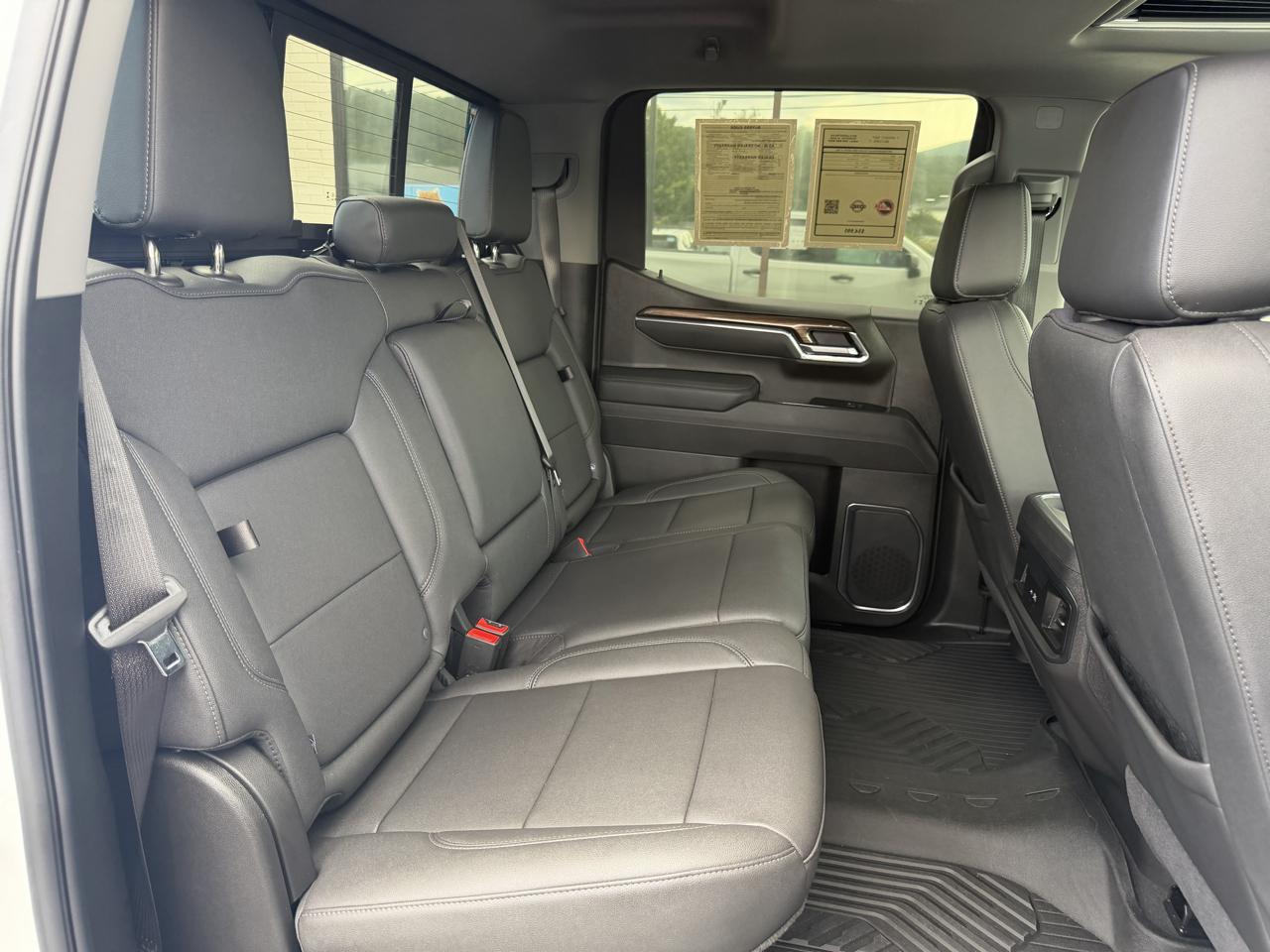 Chevrolet Silverado 1500  2025