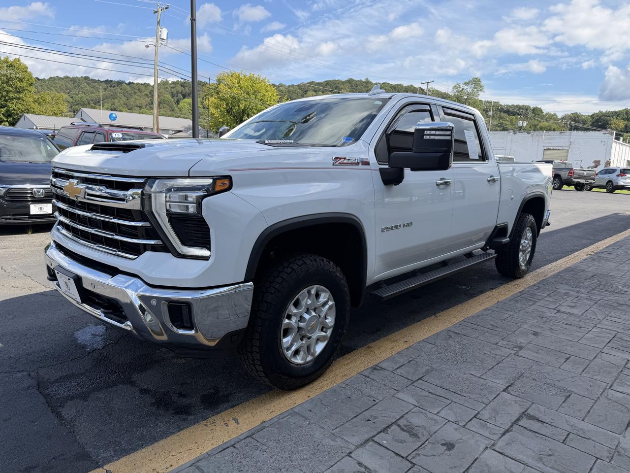 Chevrolet Silverado 2500HD 4WD Crew Cab 159" LTZ 2024