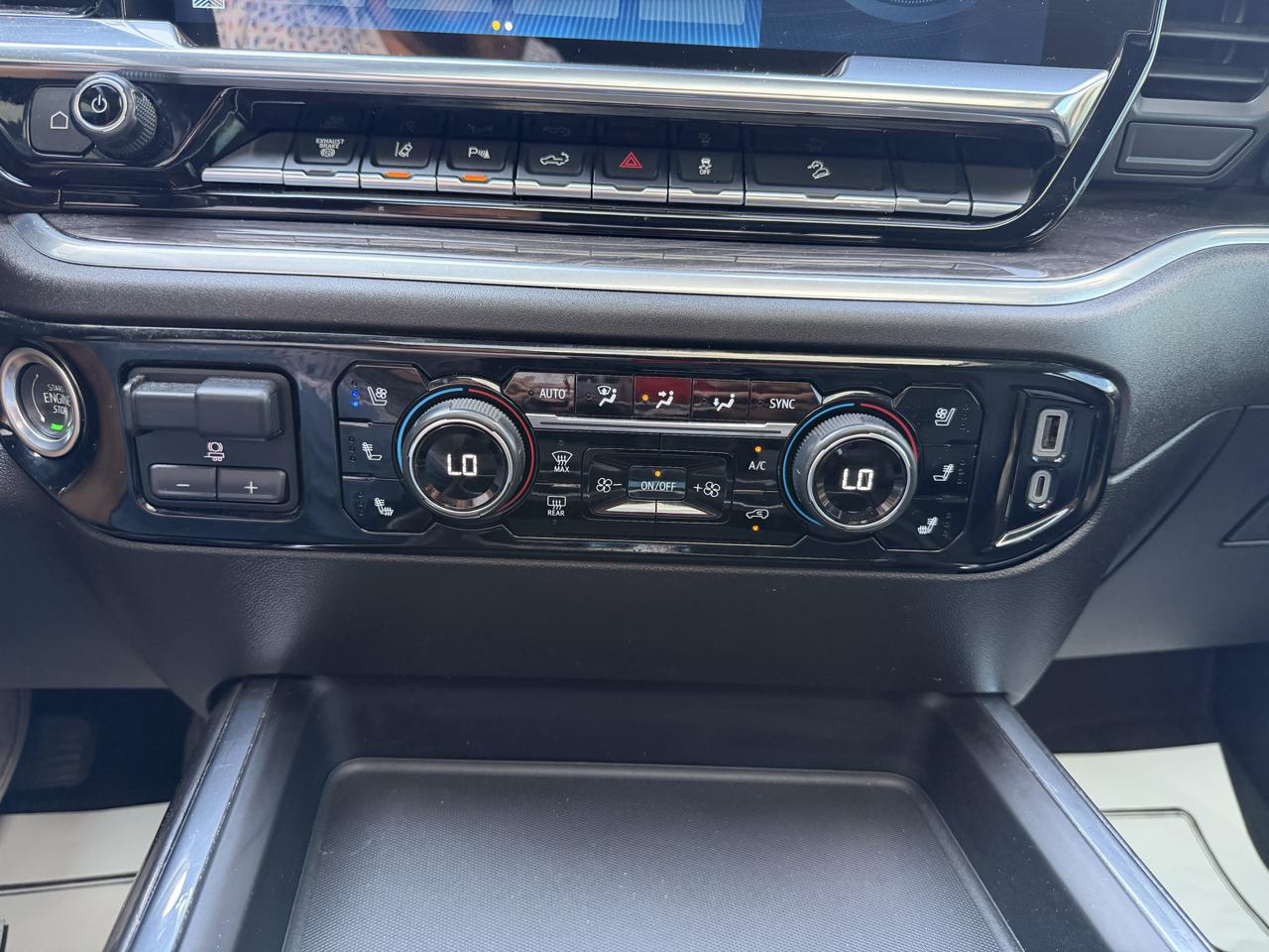 Chevrolet Silverado 2500HD 4WD Crew Cab 159" LTZ 2024