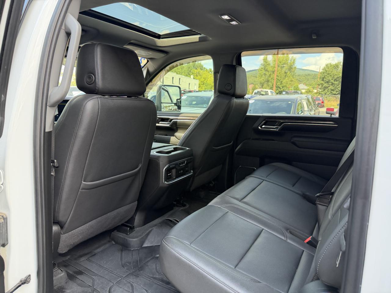 Chevrolet Silverado 2500HD 4WD Crew Cab 159" LTZ 2024