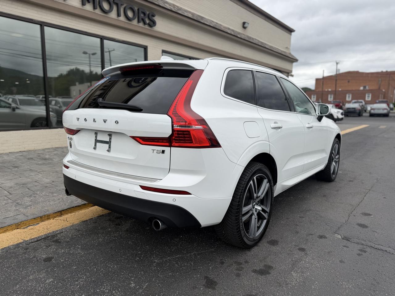 Volvo XC60 T5 AWD Momentum 2020