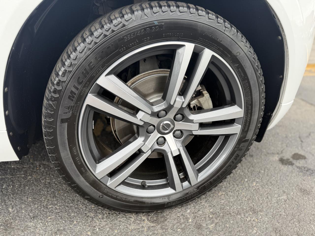Volvo XC60 T5 AWD Momentum 2020