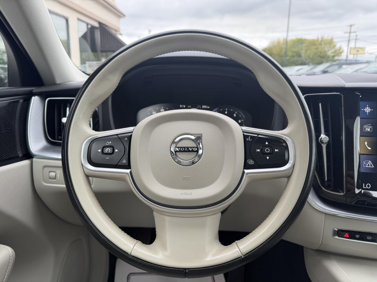 Volvo XC60 T5 AWD Momentum 2020