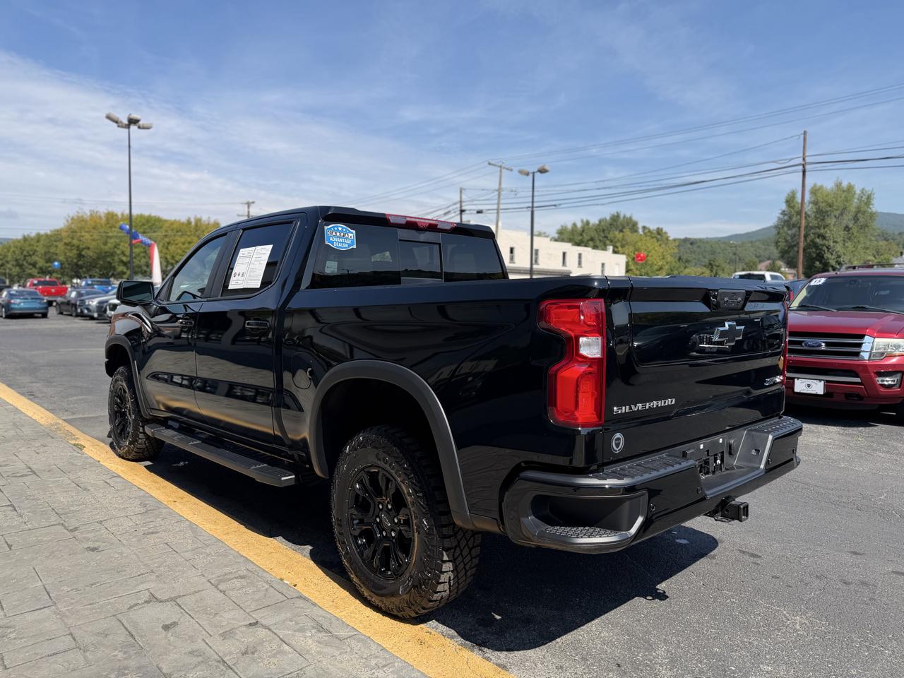 Chevrolet Silverado 1500 4WD Crew Cab 147" ZR2 2026