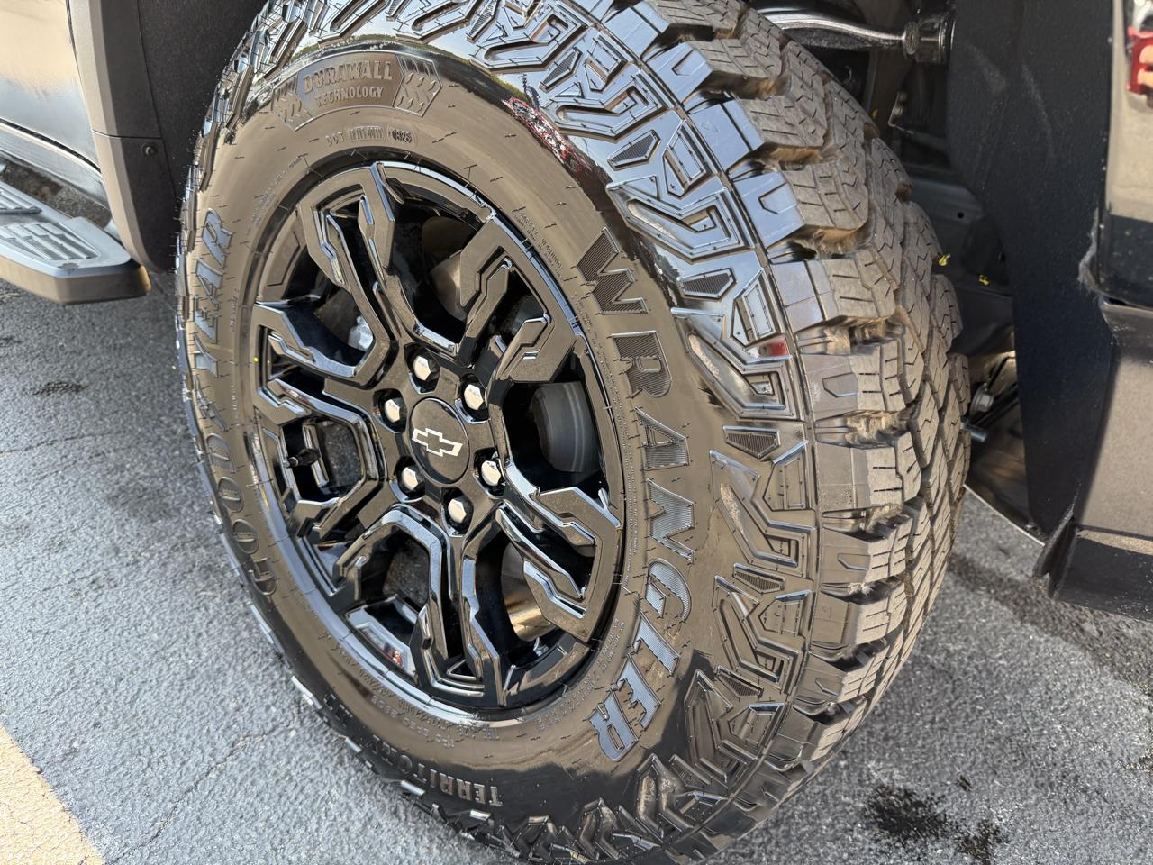 Chevrolet Silverado 1500 4WD Crew Cab 147" ZR2 2026