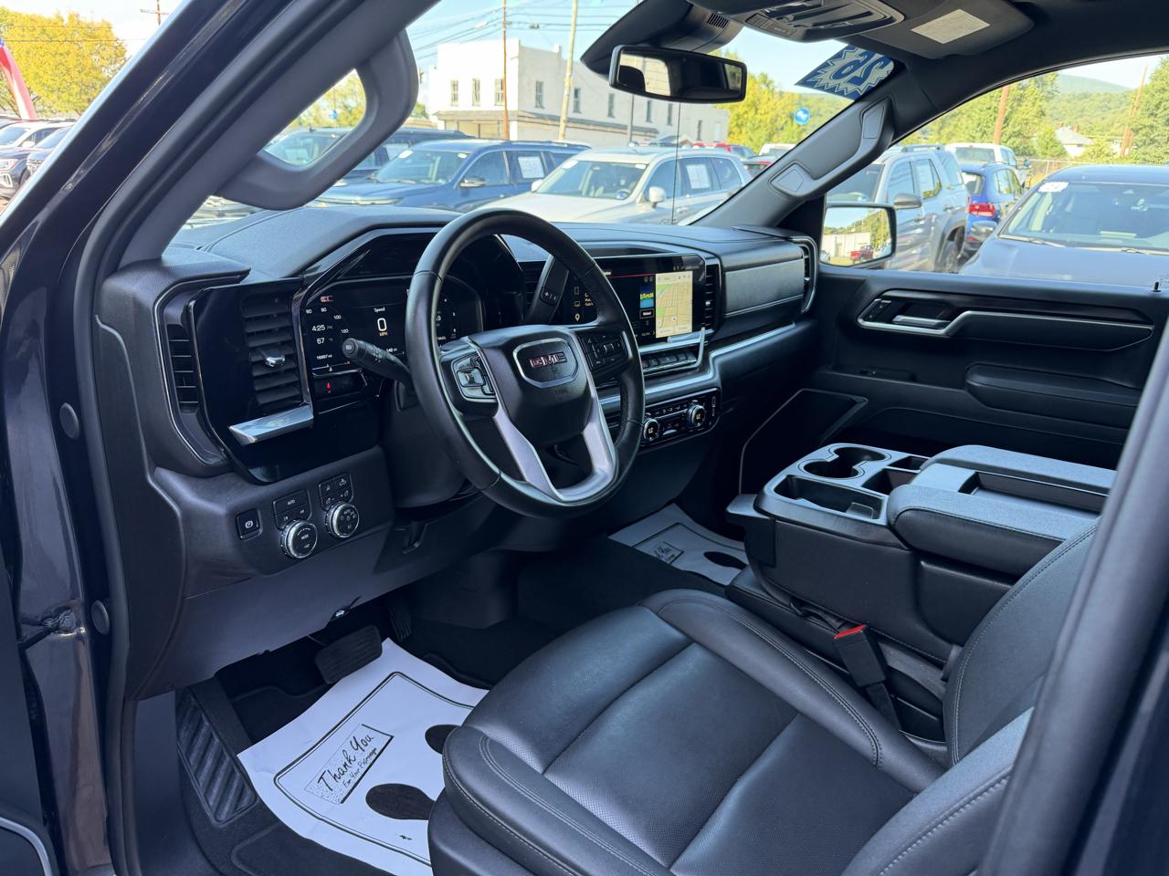 GMC Sierra 1500 4WD Crew Cab 147" SLT 2026