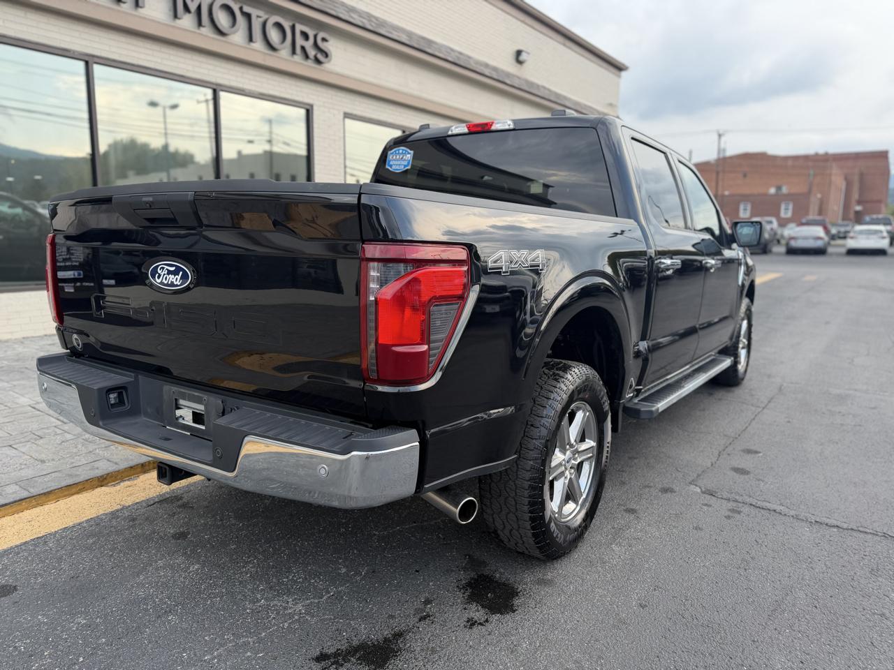 Ford F-150 4WD SuperCrew 145" XLT 2025
