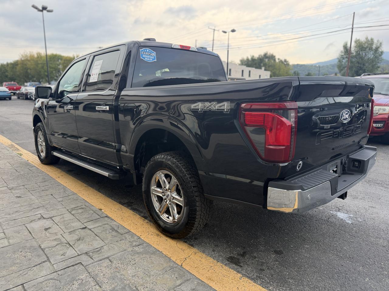 Ford F-150 4WD SuperCrew 145" XLT 2025