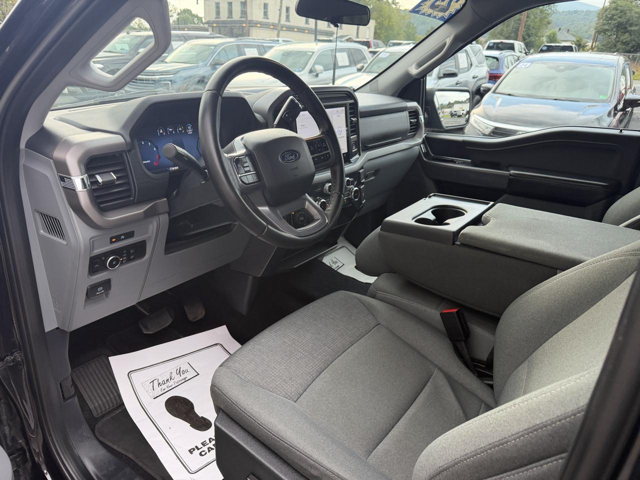 Ford F-150 4WD SuperCrew 145" XLT 2025