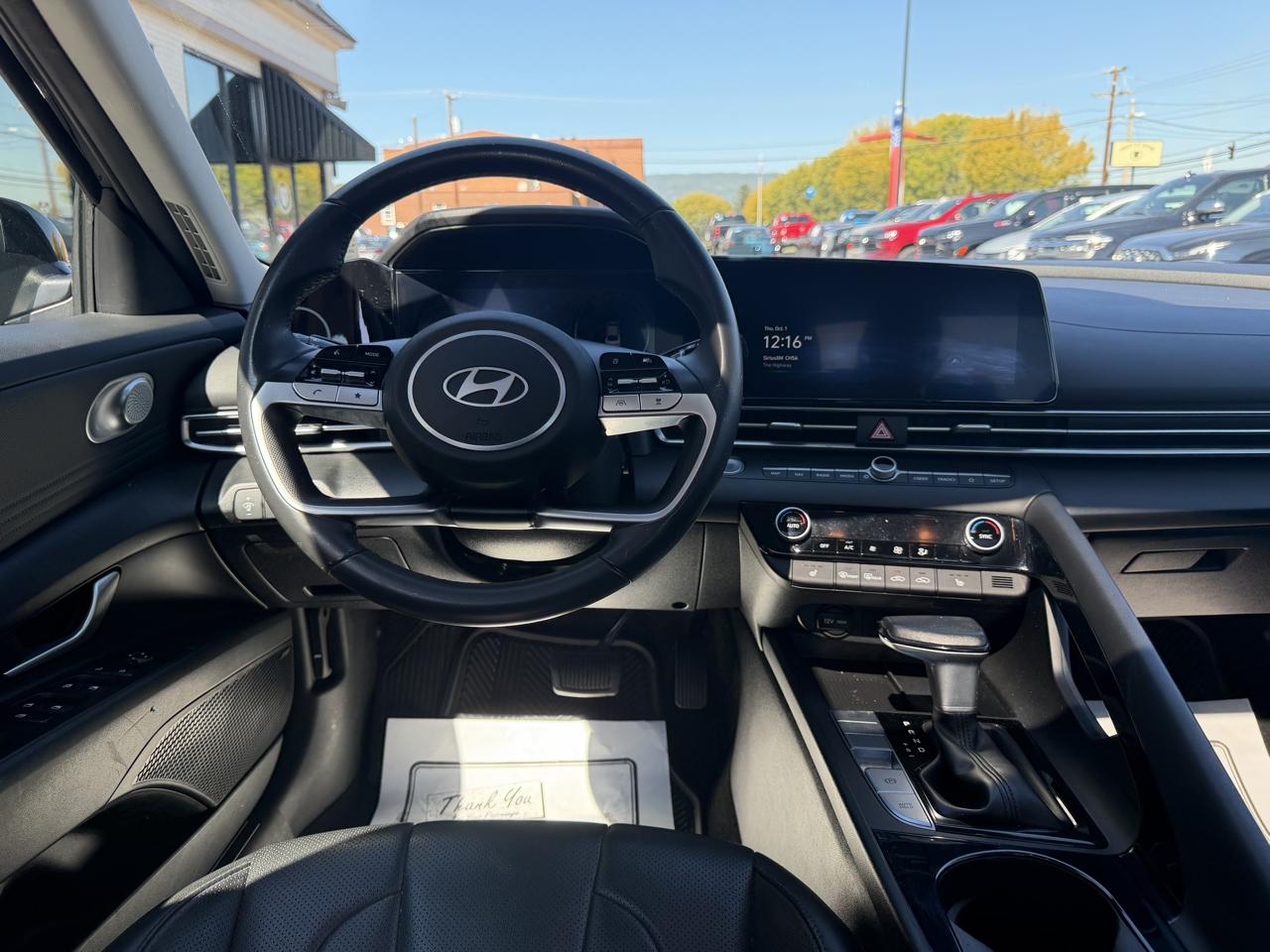 Hyundai Elantra Limited IVT 2025