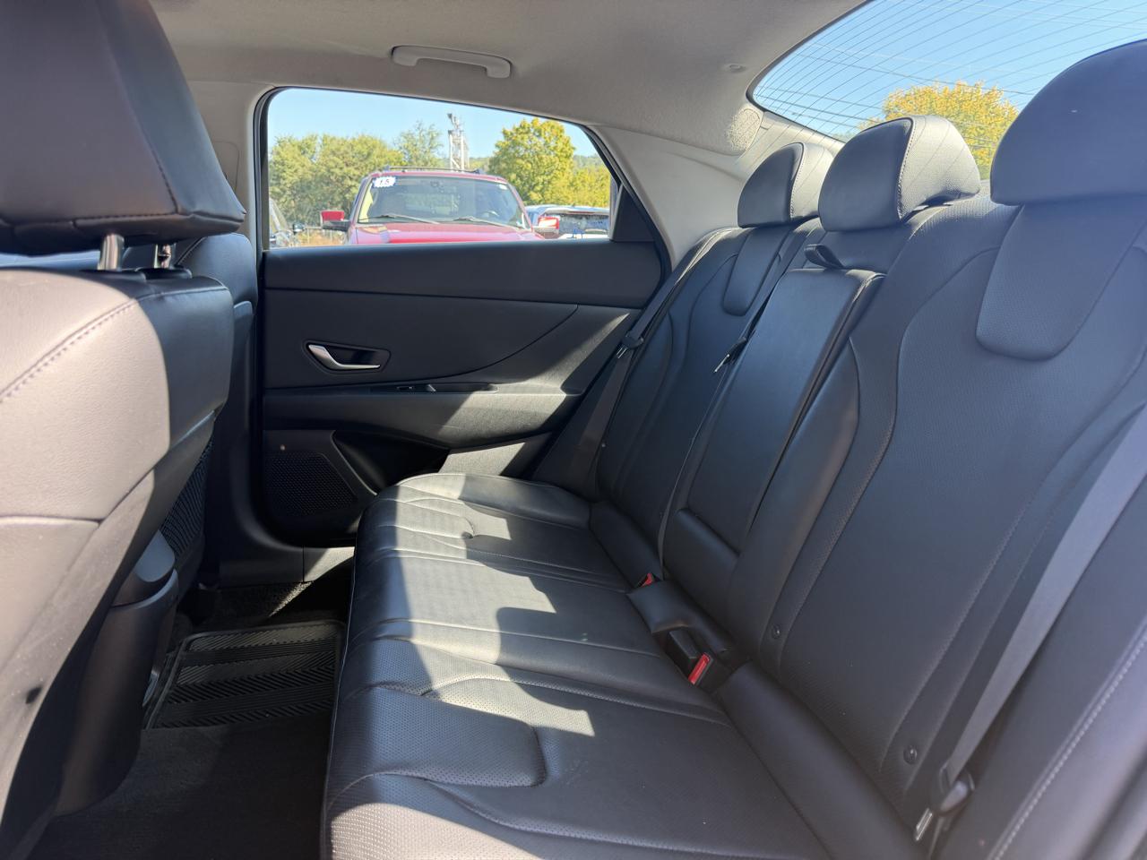 Hyundai Elantra Limited IVT 2025