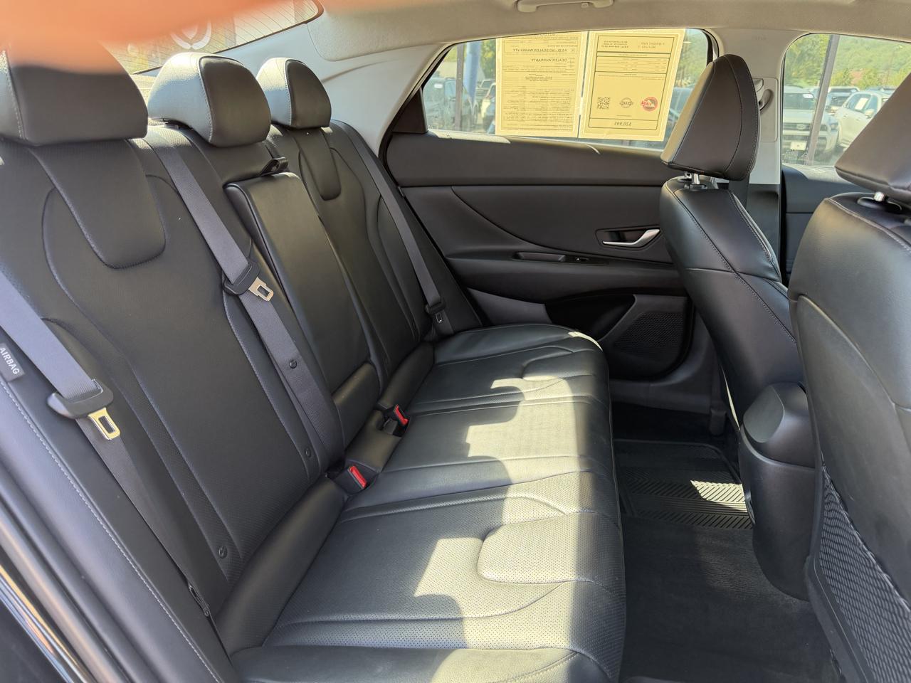 Hyundai Elantra Limited IVT 2025