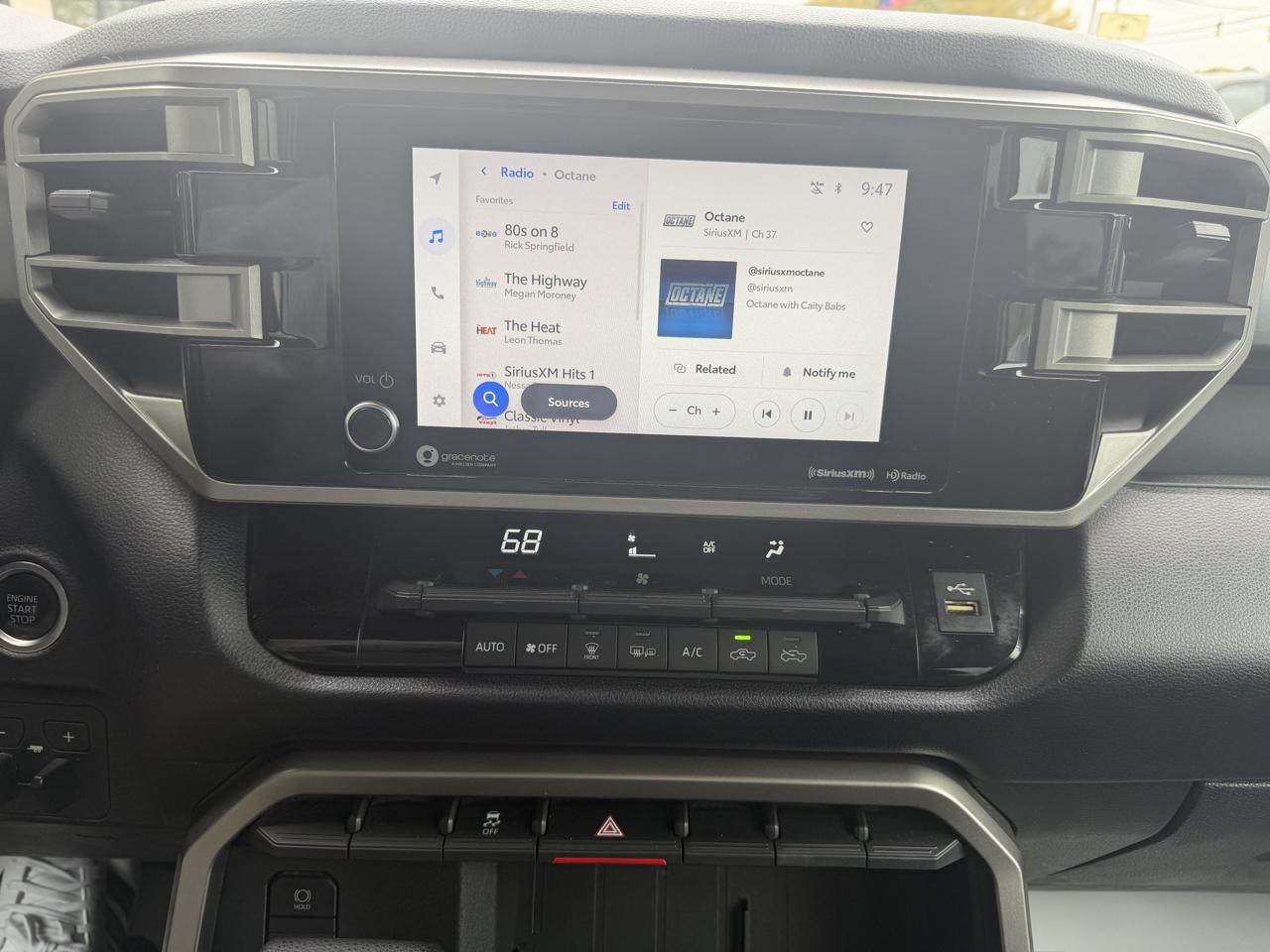 Toyota Tundra  2023