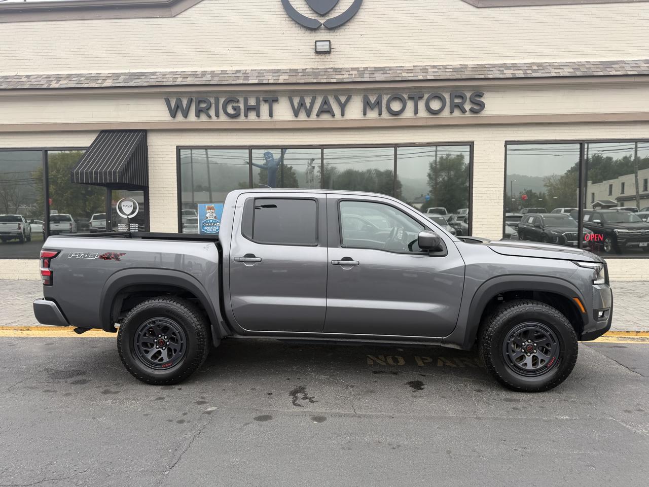 Nissan Frontier Crew Cab 4x4 PRO-4X 2026