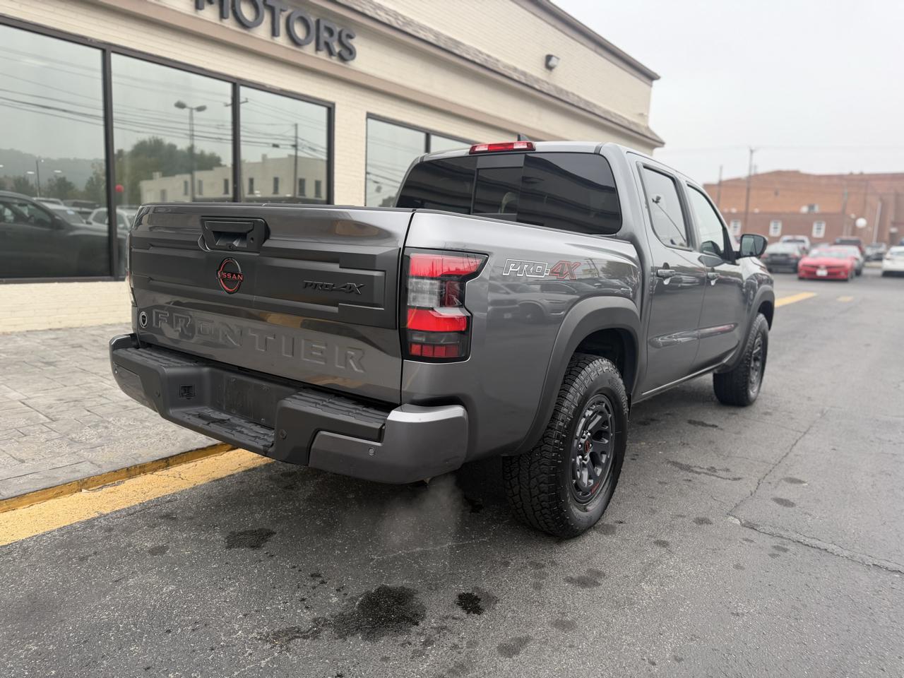 Nissan Frontier Crew Cab 4x4 PRO-4X 2026