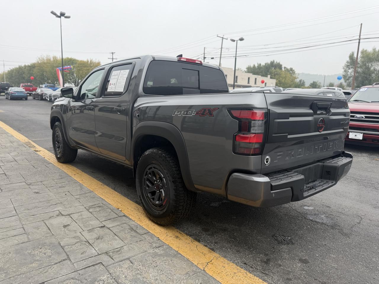 Nissan Frontier Crew Cab 4x4 PRO-4X 2026