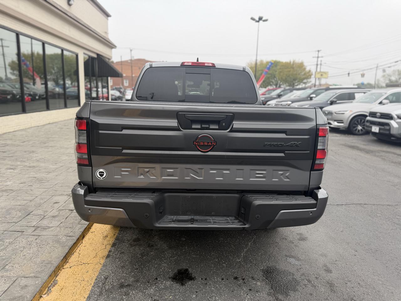 Nissan Frontier Crew Cab 4x4 PRO-4X 2026
