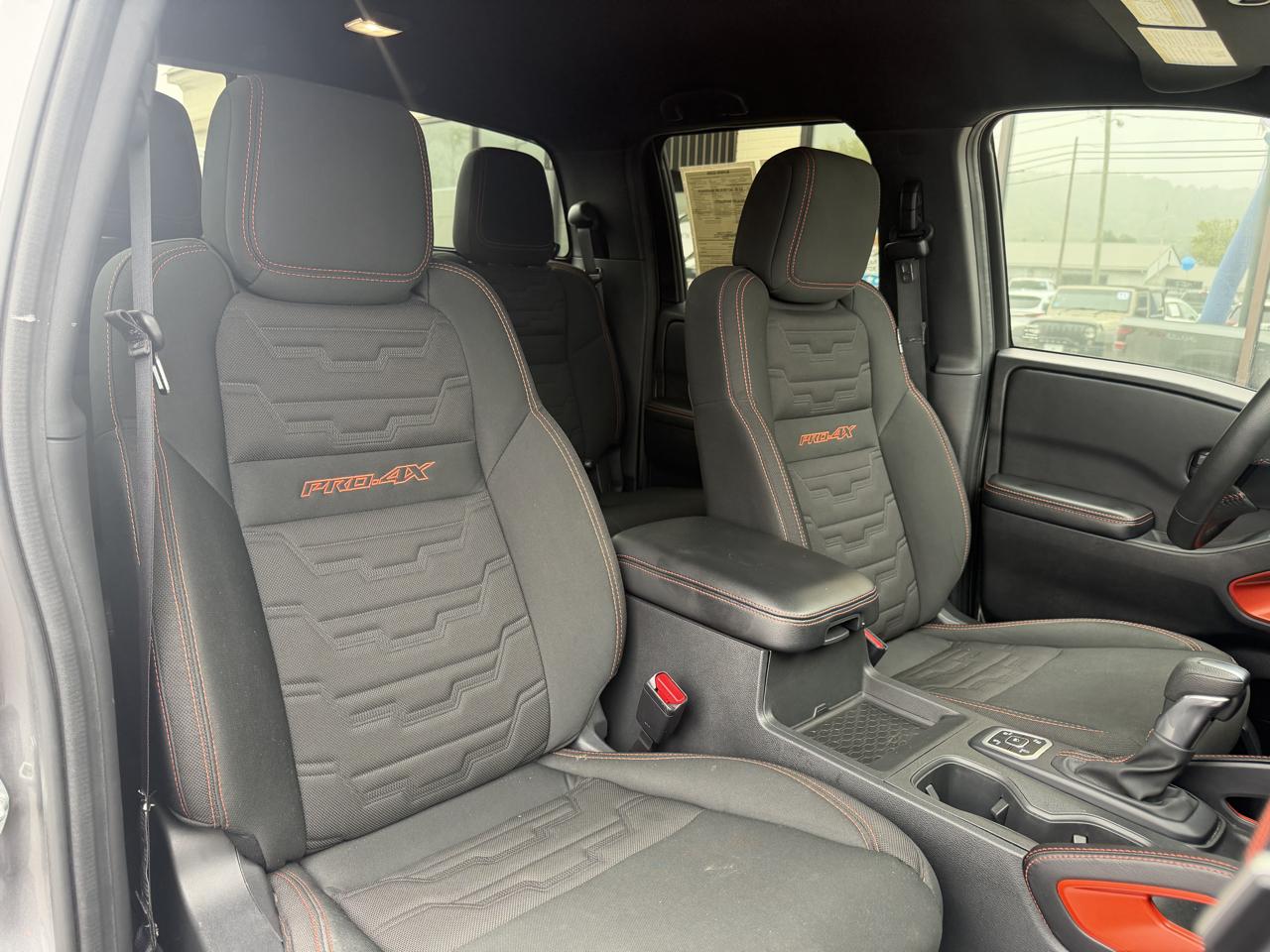 Nissan Frontier Crew Cab 4x4 PRO-4X 2026