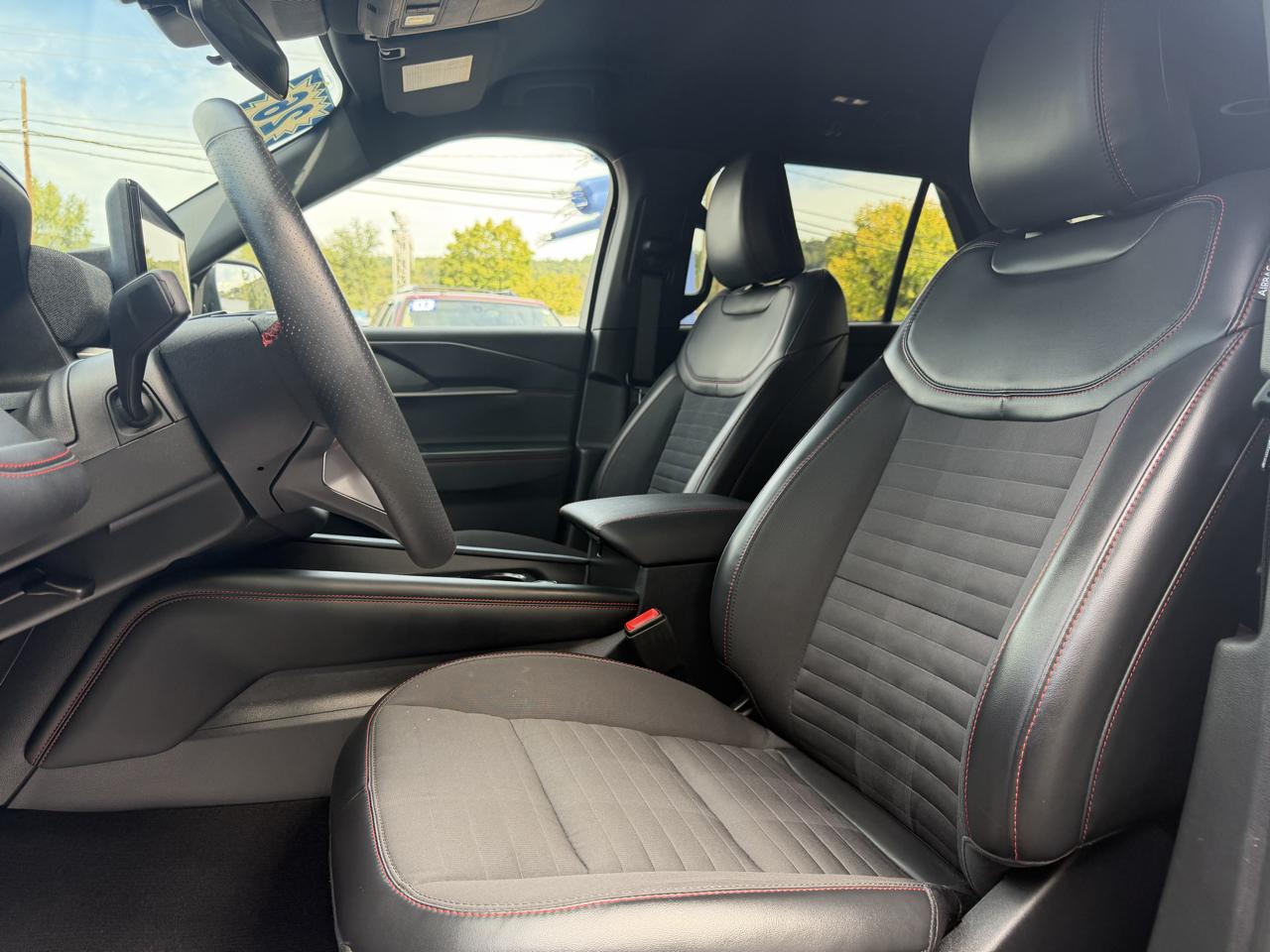 Ford Explorer ST 2026