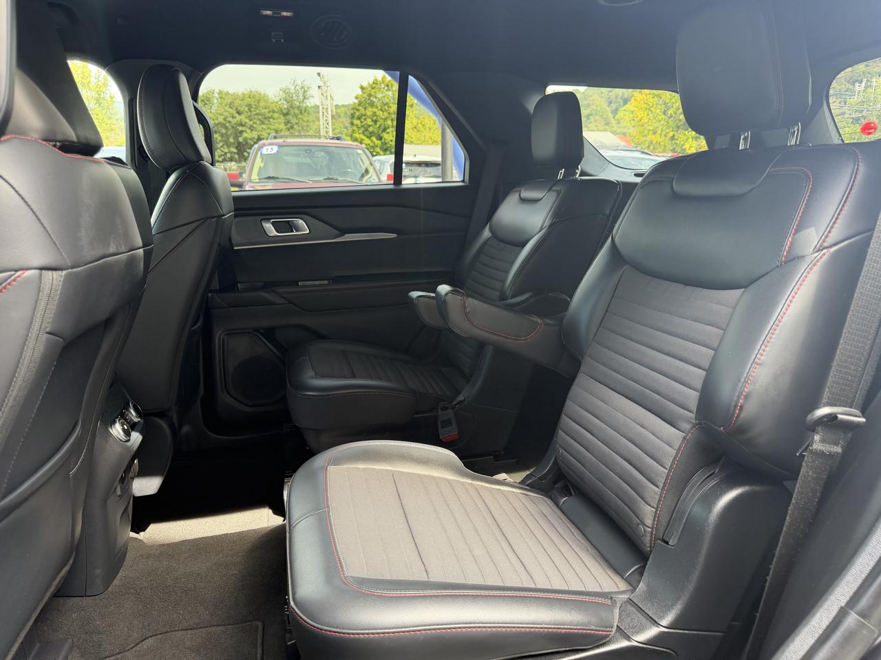 Ford Explorer ST 2026