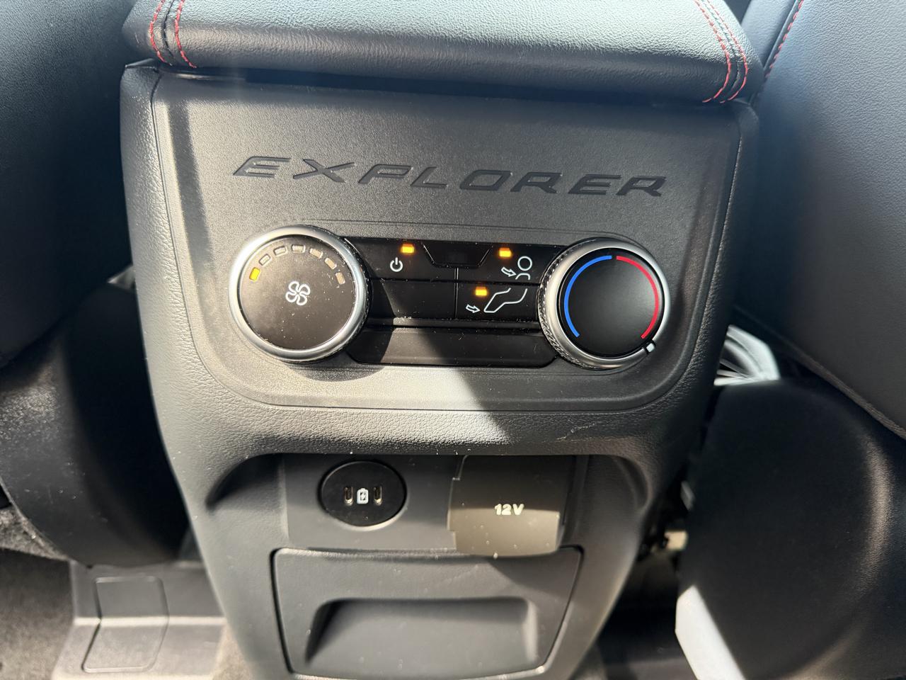 Ford Explorer ST 2026