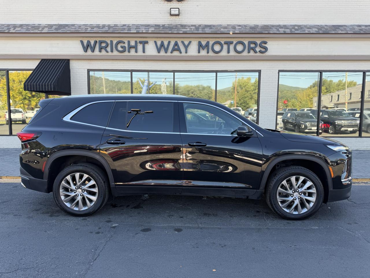 Buick Enclave 4dr Preferred 2025