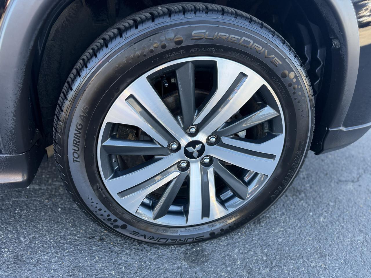Mitsubishi Outlander Sport ES 2.0 AWC 2024