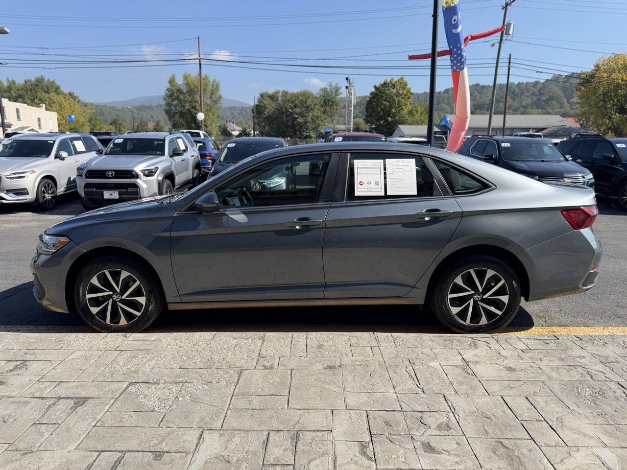 Volkswagen Jetta S Auto 2024