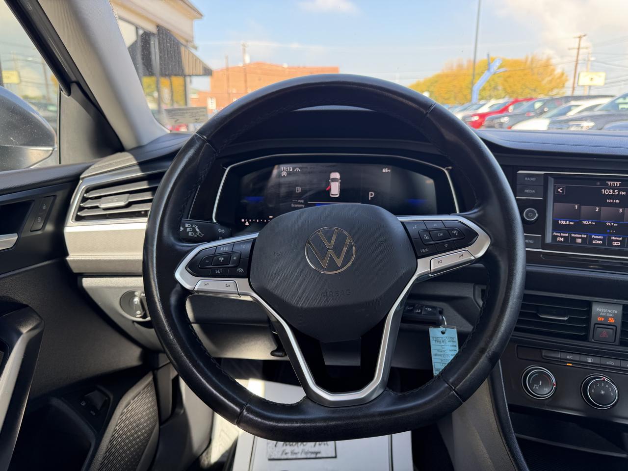 Volkswagen Jetta S Auto 2024