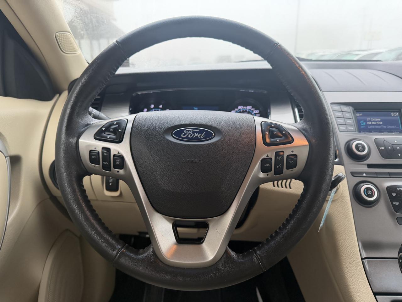 Ford Taurus SEL 2018