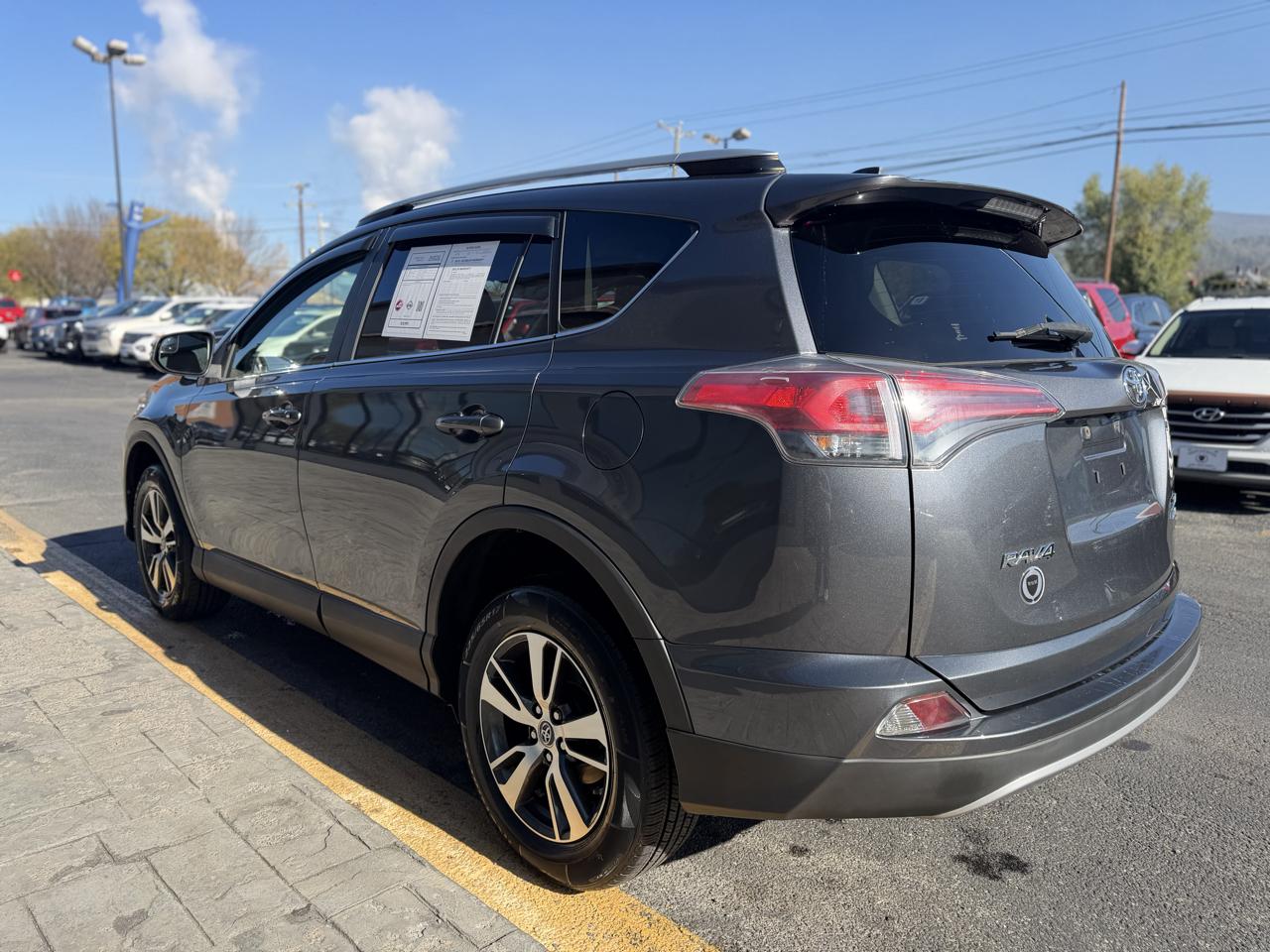 Toyota RAV4 XLE AWD 2017