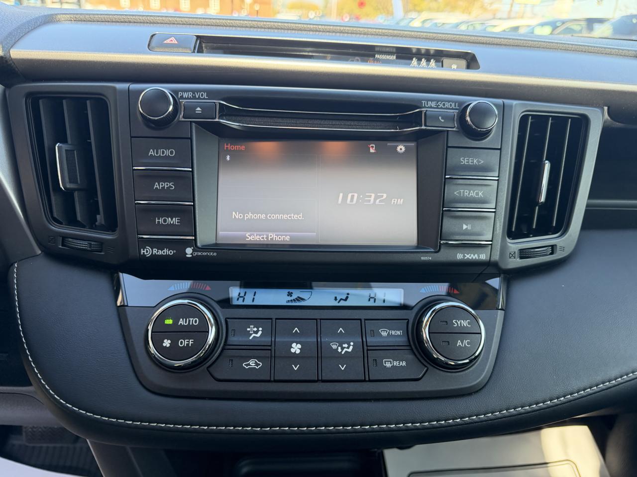 Toyota RAV4 XLE AWD 2017