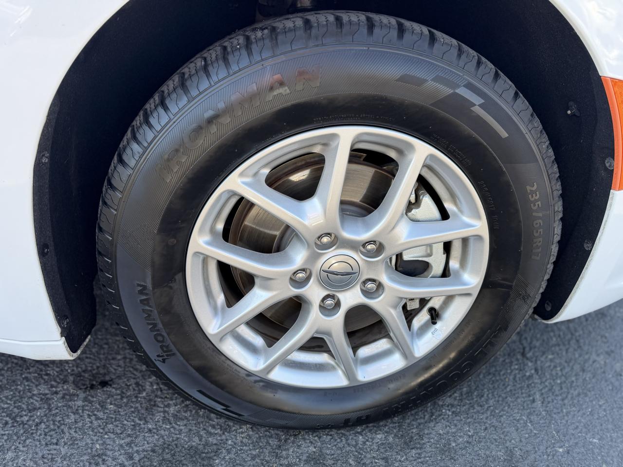 Chrysler Pacifica Select 2025