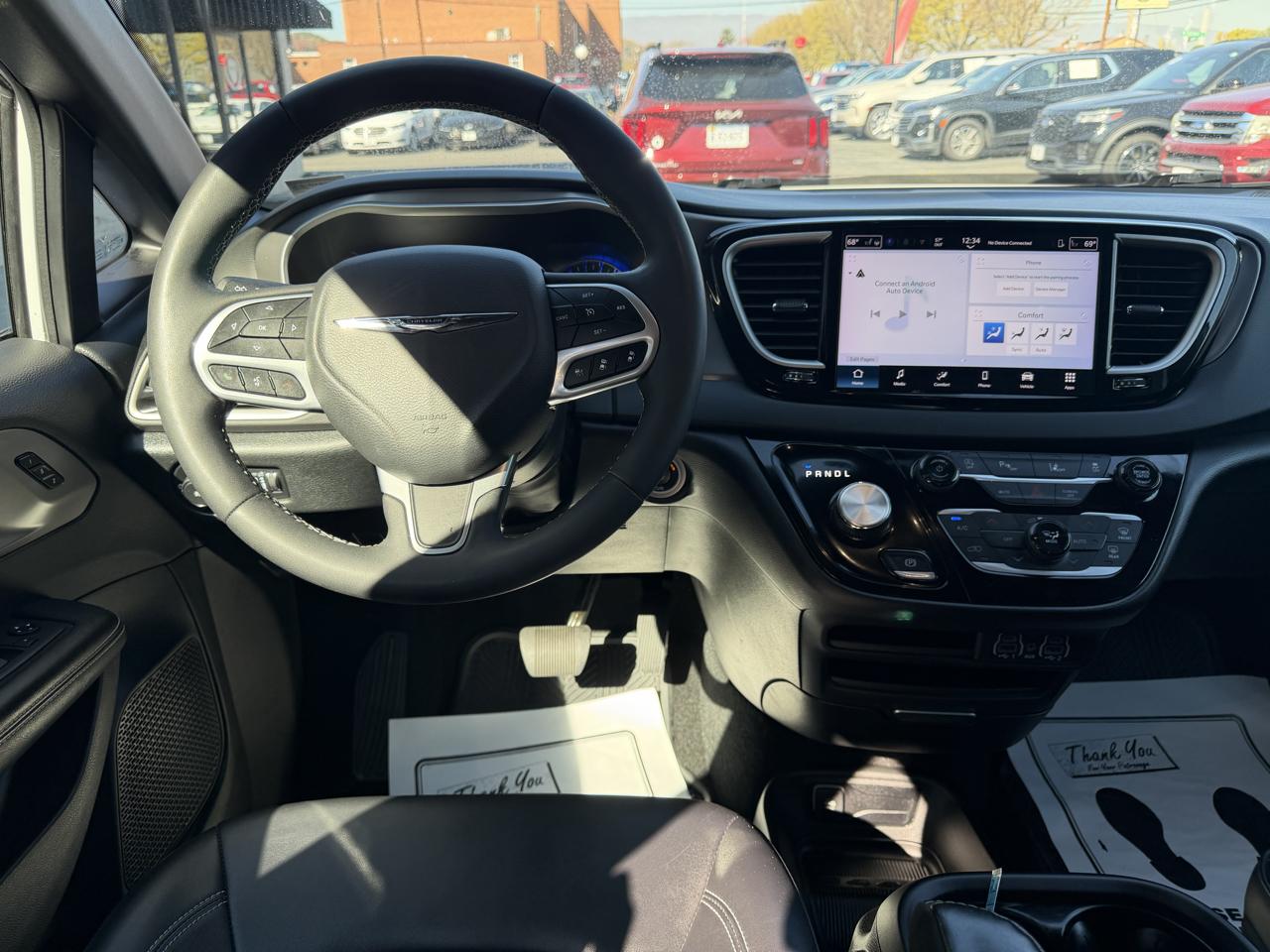 Chrysler Pacifica Select 2025