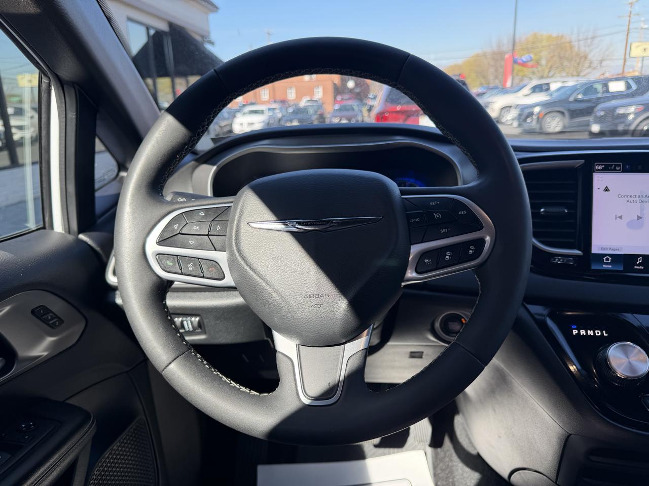 Chrysler Pacifica Select 2025