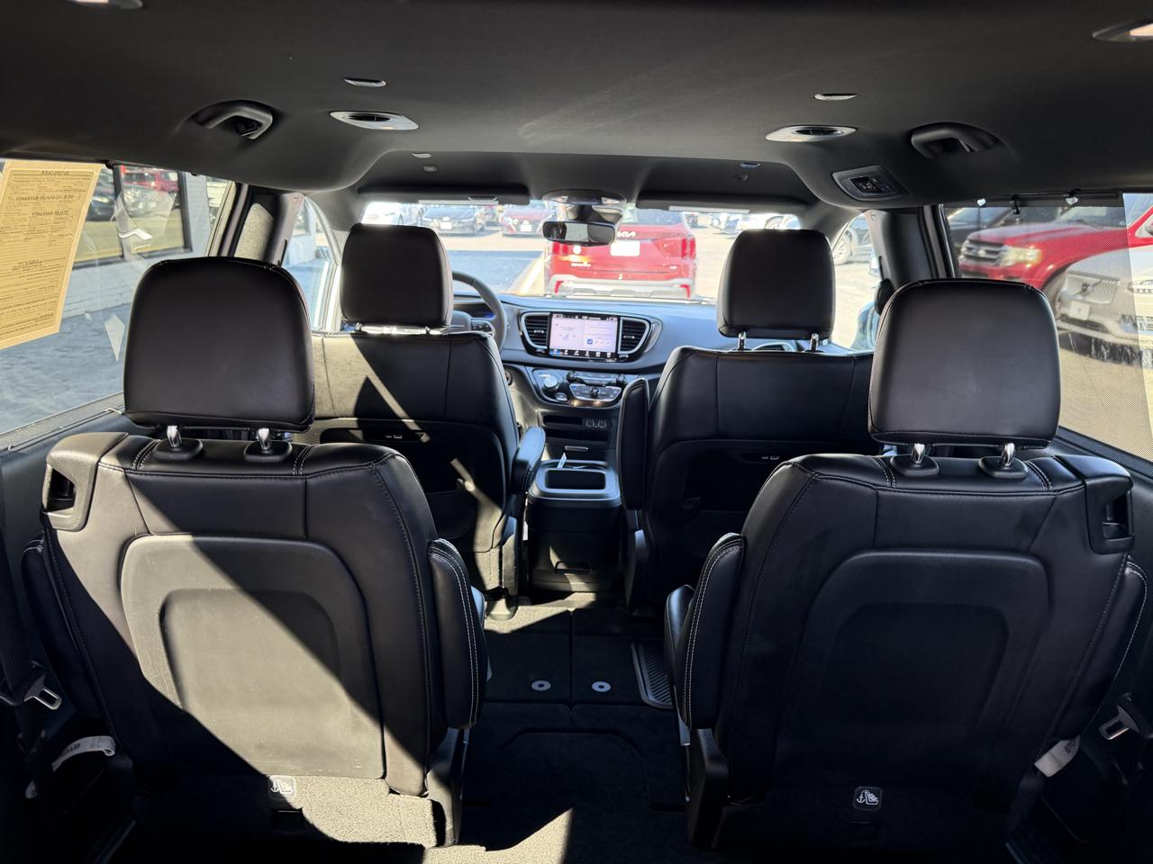 Chrysler Pacifica Select 2025